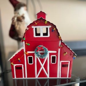 Scentsy Christmas Barn Wax Warmer
